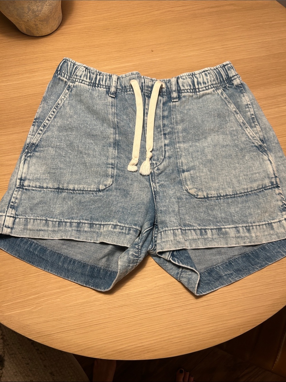 Gap elastic waist denim shorts